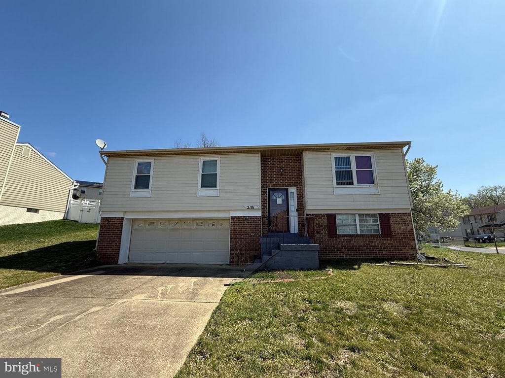 2101 NORLINDA AVENUE, Oxon Hill, MD 20745