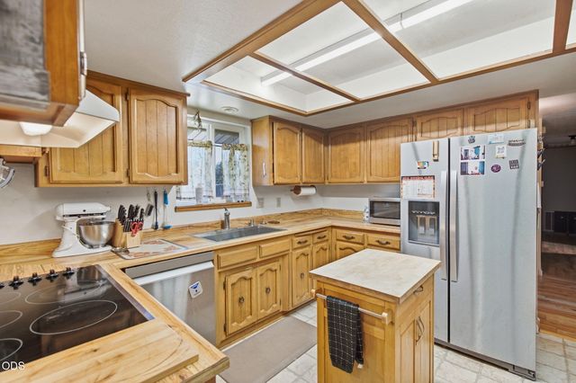 309 NE Terry Lane, Grants Pass, OR 97526