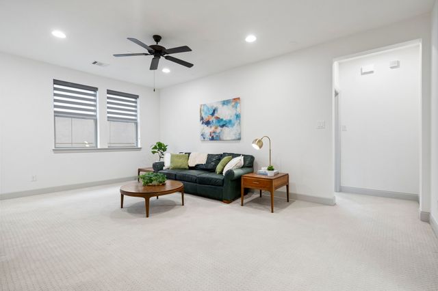 7044 Silverberry Street, Dallas, TX 75231