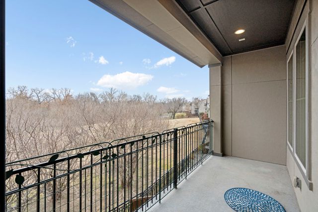 7044 Silverberry Street, Dallas, TX 75231