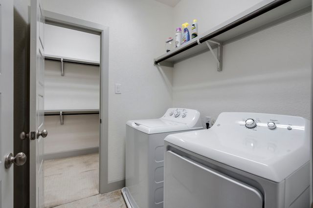 7044 Silverberry Street, Dallas, TX 75231