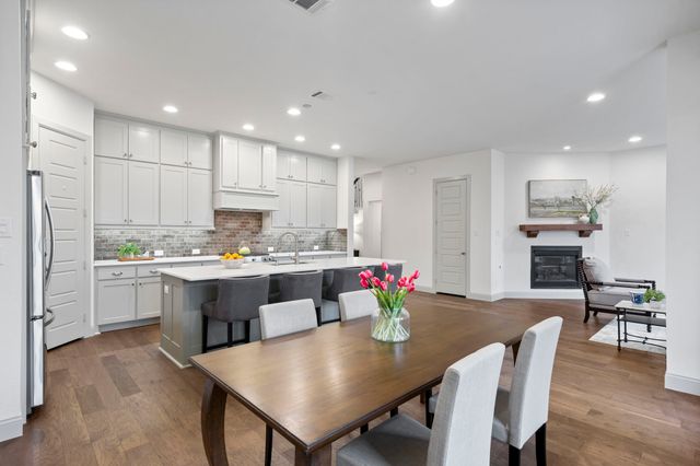 7044 Silverberry Street, Dallas, TX 75231