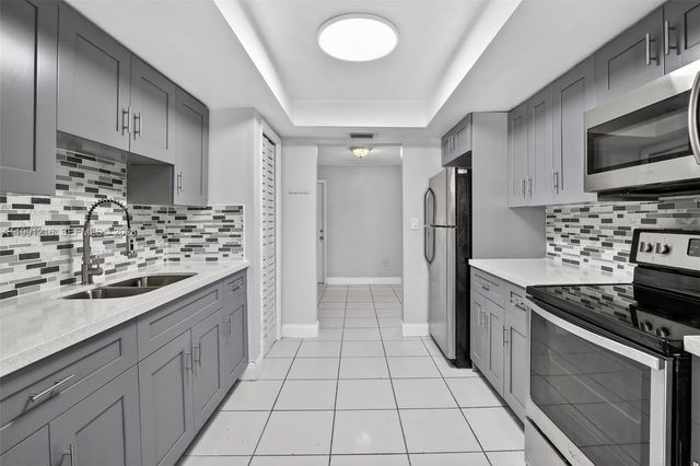 2521 NW 72nd Ave 2521, Sunrise, FL 33313