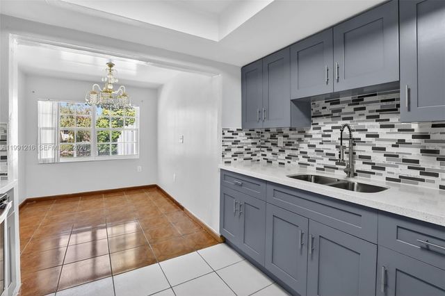 2521 NW 72nd Ave 2521, Sunrise, FL 33313