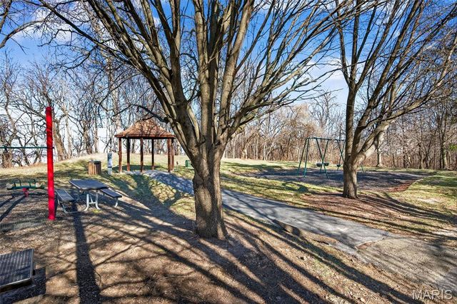 480 Benton Drive K, St Peters, MO 63376