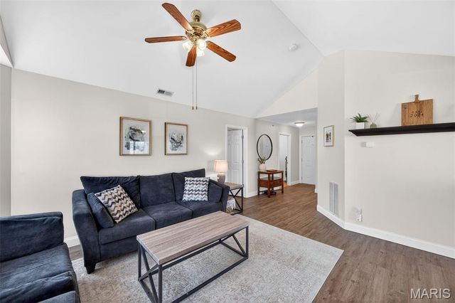 480 Benton Drive K, St Peters, MO 63376