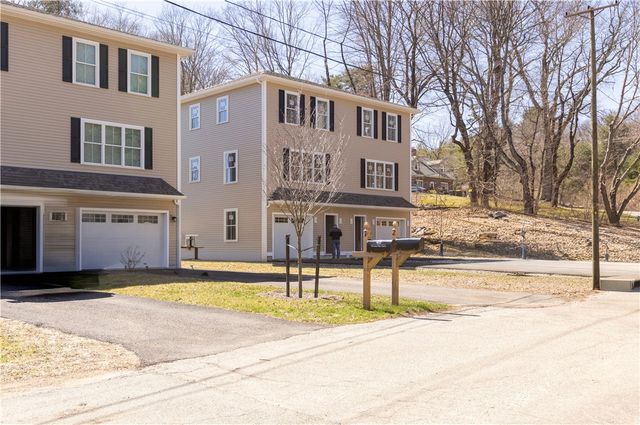 40 Farnum Pike 3, Smithfield, RI 02917
