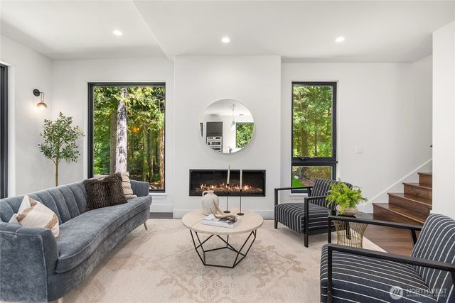 10399 NE Pine Way, Bainbridge Island, WA 98110