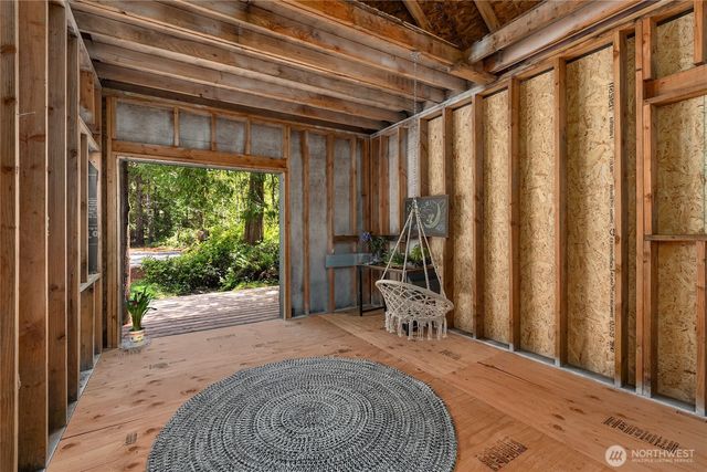 10399 NE Pine Way, Bainbridge Island, WA 98110