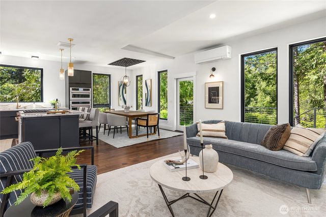 10399 NE Pine Way, Bainbridge Island, WA 98110