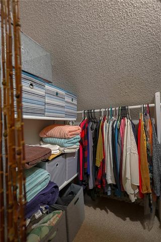 14599 RIDGEVIEW Drive, Excelsior Springs, MO 64024
