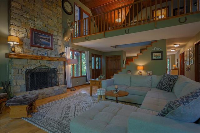 14599 RIDGEVIEW Drive, Excelsior Springs, MO 64024
