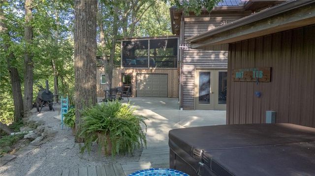 14599 RIDGEVIEW Drive, Excelsior Springs, MO 64024