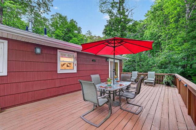 3 Hazelwood Road, Sloatsburg, NY 10974