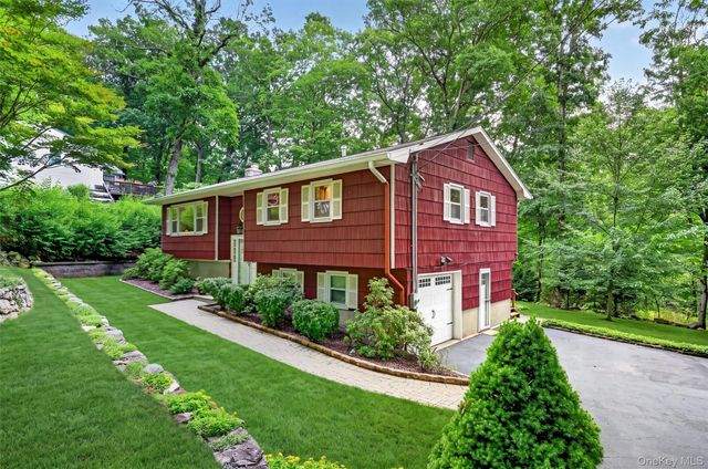 3 Hazelwood Road, Sloatsburg, NY 10974