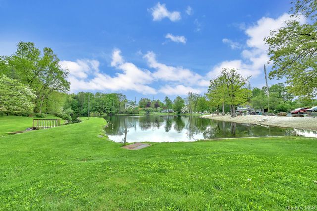 3 Hazelwood Road, Sloatsburg, NY 10974