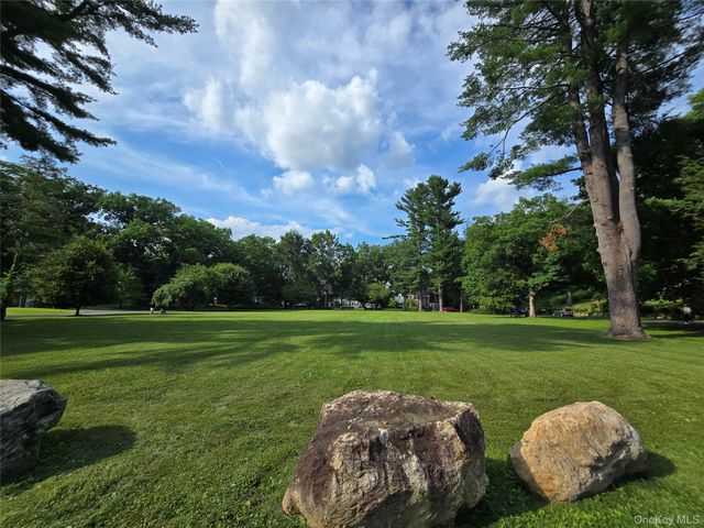 3 Hazelwood Road, Sloatsburg, NY 10974