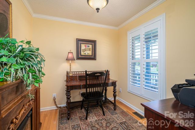 2928 Palmer Drive NE, Conover, NC 28613