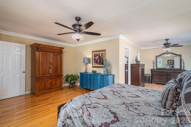 2928 Palmer Drive NE, Conover, NC 28613