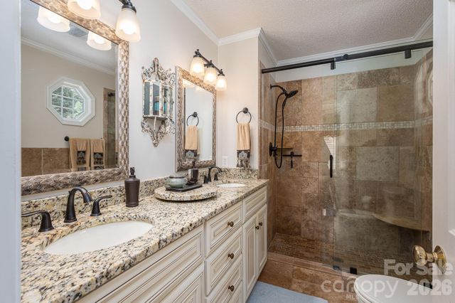 2928 Palmer Drive NE, Conover, NC 28613