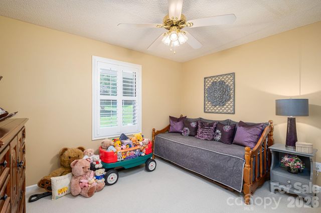 2928 Palmer Drive NE, Conover, NC 28613