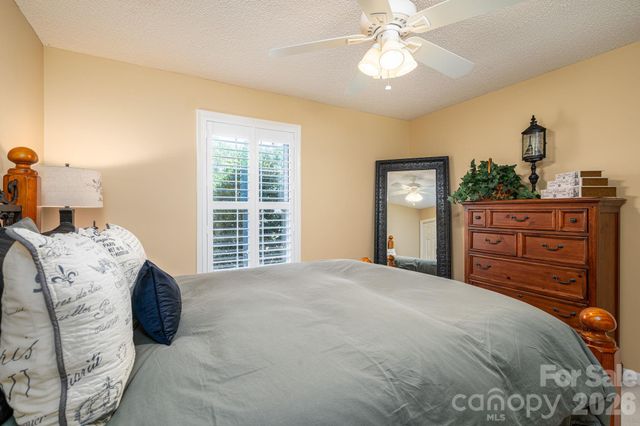 2928 Palmer Drive NE, Conover, NC 28613