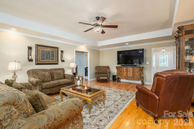 2928 Palmer Drive NE, Conover, NC 28613