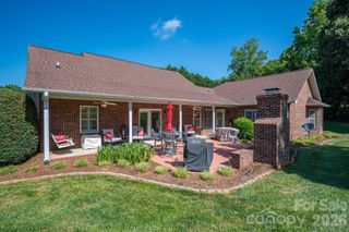 2928 Palmer Drive NE, Conover, NC 28613
