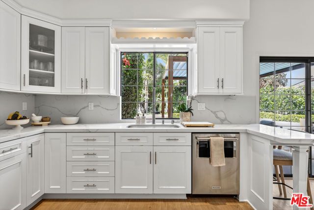 4475 Stern Avenue, Sherman Oaks, CA 91423