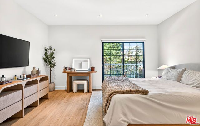 4475 Stern Avenue, Sherman Oaks, CA 91423