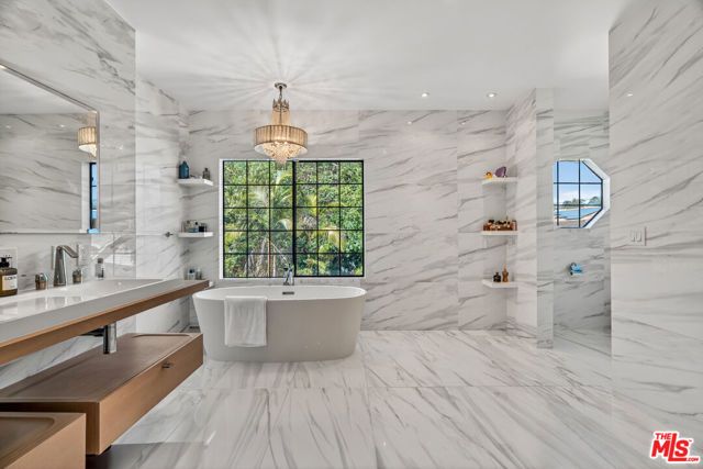 4475 Stern Avenue, Sherman Oaks, CA 91423