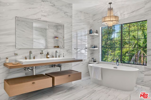 4475 Stern Avenue, Sherman Oaks, CA 91423