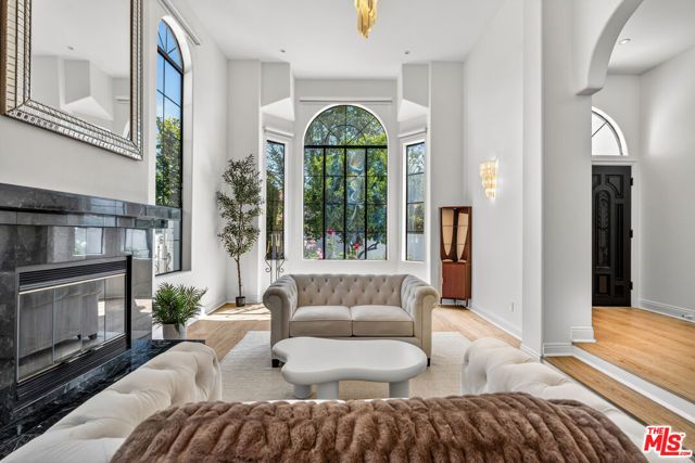 4475 Stern Avenue, Sherman Oaks, CA 91423