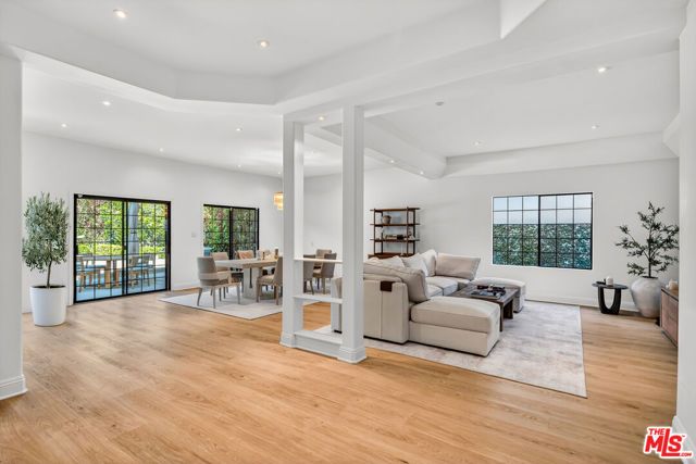 4475 Stern Avenue, Sherman Oaks, CA 91423