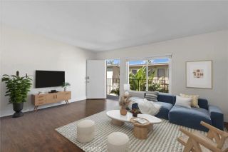 271 16th Pl D, Costa Mesa, CA 92627