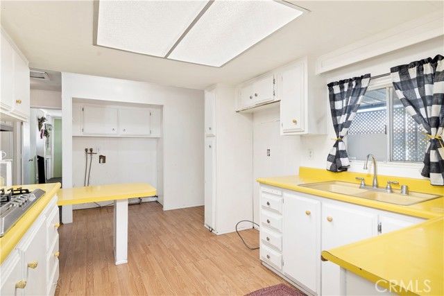 15940 Stoddard Wells Road 102, Victorville, CA 92395