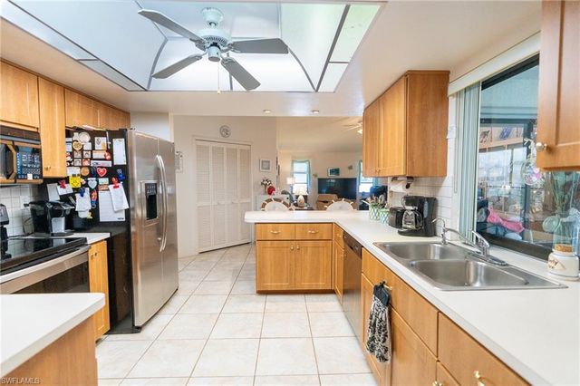 2223 NE 5th ST, Cape Coral, FL 33909