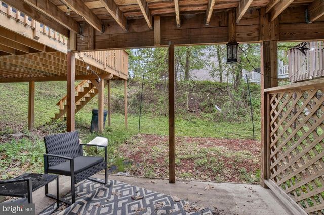 313 SAGE LN, Philadelphia, PA 19128