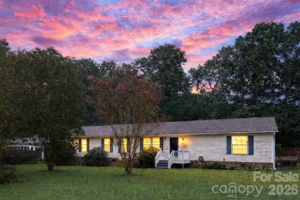 114 Ashford Drive, Olin, NC 28660