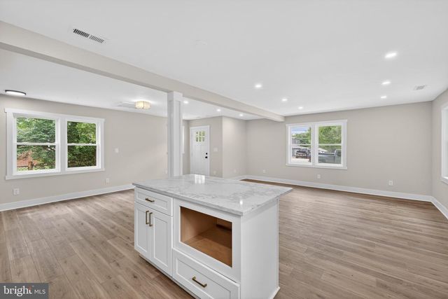 6811 SHEPHERD ST, Hyattsville, MD 20784