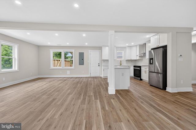 6811 SHEPHERD ST, Hyattsville, MD 20784