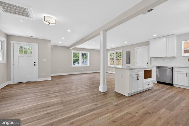 6811 SHEPHERD ST, Hyattsville, MD 20784