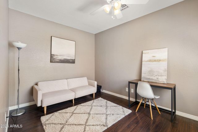 82 W RAVEN Drive, Chandler, AZ 85286