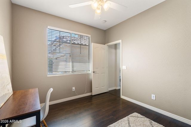 82 W RAVEN Drive, Chandler, AZ 85286