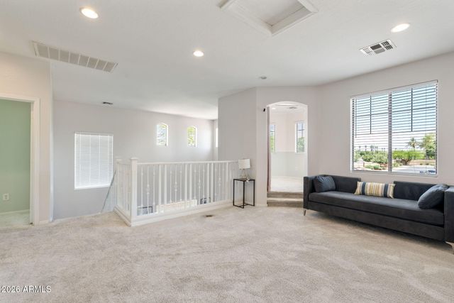 82 W RAVEN Drive, Chandler, AZ 85286