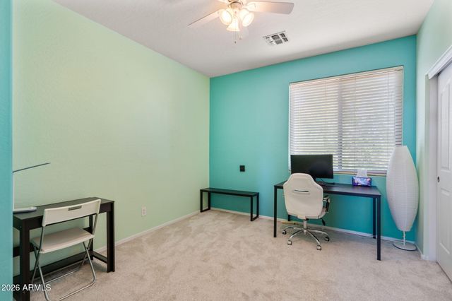 82 W RAVEN Drive, Chandler, AZ 85286