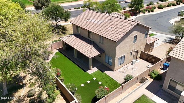 82 W RAVEN Drive, Chandler, AZ 85286