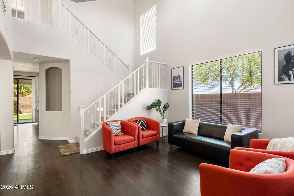 82 W RAVEN Drive, Chandler, AZ 85286 — photo 4