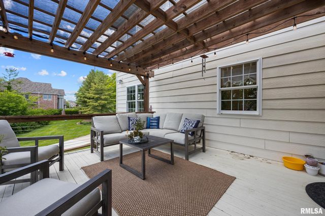 4902 N WEAVERRIDGE Boulevard, Peoria, IL 61615