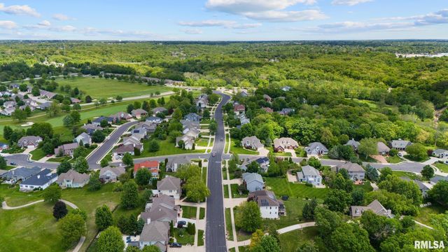 4902 N WEAVERRIDGE Boulevard, Peoria, IL 61615